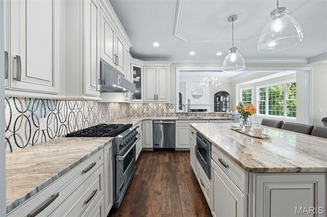 12032 Conway Road, Westwood, MO 63131