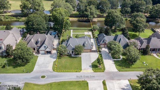 117 Maple Grove Lane, Youngsville, LA 70592