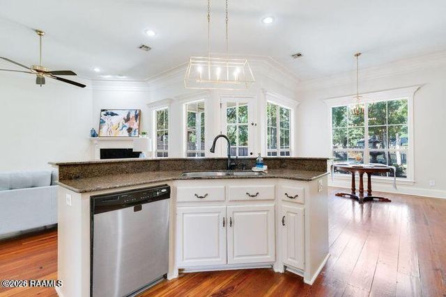 117 Maple Grove Lane, Youngsville, LA 70592