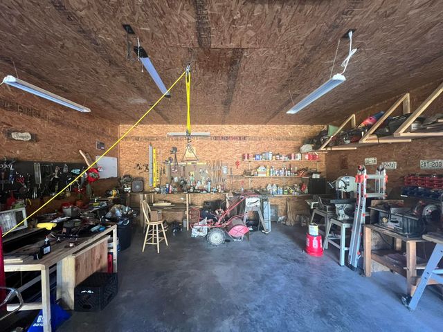 220 State Rte W, Mountain View, MO 65548