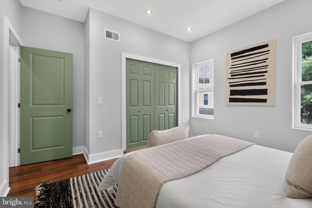 706 N SHEDWICK ST, Philadelphia, PA 19104