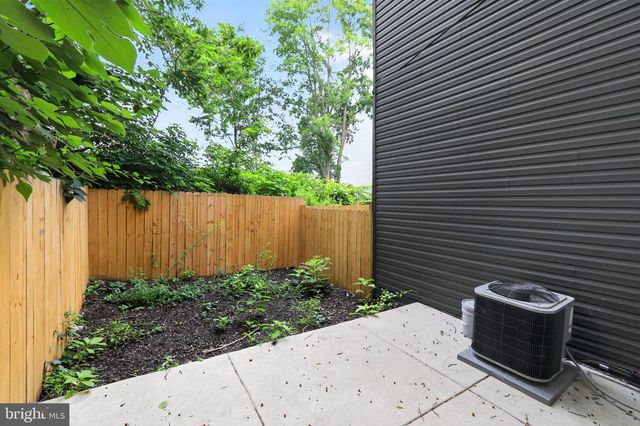 706 N SHEDWICK ST, Philadelphia, PA 19104