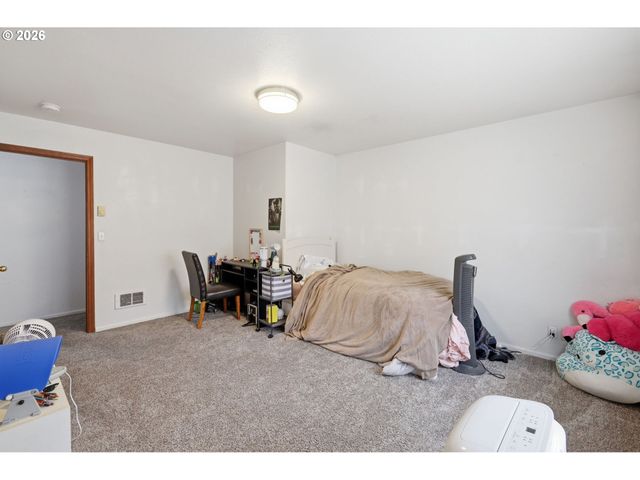 623 W 18TH Ave, Eugene, OR 97402