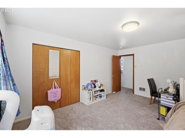 623 W 18TH Ave, Eugene, OR 97402