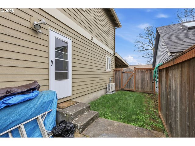 623 W 18TH Ave, Eugene, OR 97402