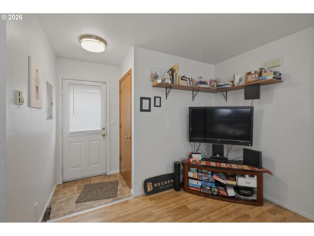 623 W 18TH Ave, Eugene, OR 97402