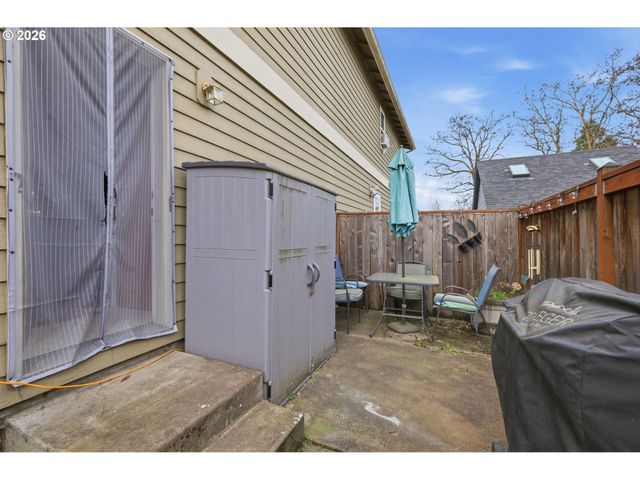 623 W 18TH Ave, Eugene, OR 97402