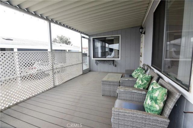 9161 Santa Fe Ave E 27, Hesperia, CA 92345