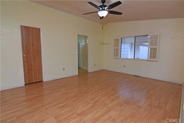 9161 Santa Fe Ave E 27, Hesperia, CA 92345