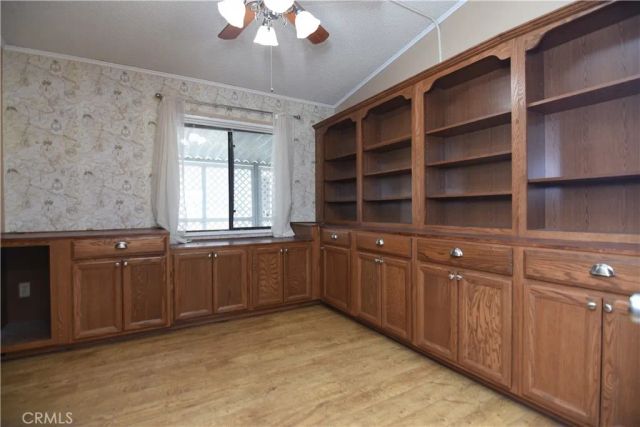 9161 Santa Fe Ave E 27, Hesperia, CA 92345