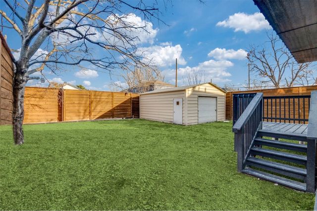 805 W 9th Street, Dallas, TX 75208