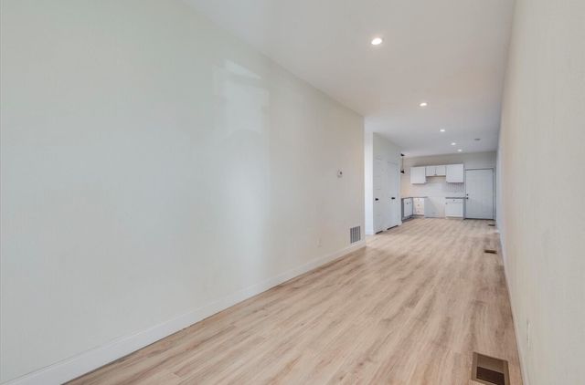805 W 9th Street, Dallas, TX 75208