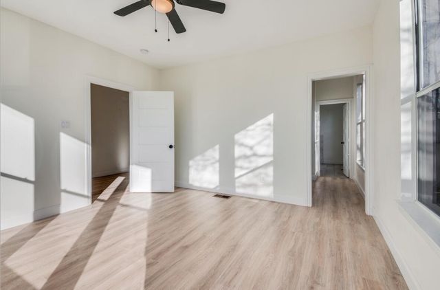 805 W 9th Street, Dallas, TX 75208
