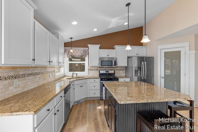 7532 Waterline Drive, Allendale, MI 49401