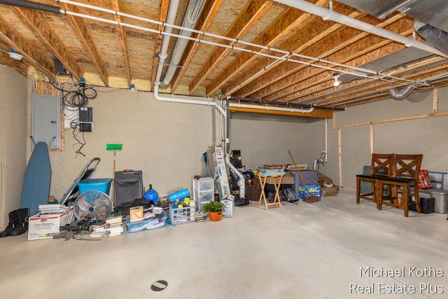 7532 Waterline Drive, Allendale, MI 49401