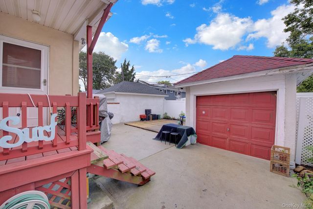 339 W Fulton Street, Long Beach, NY 11561