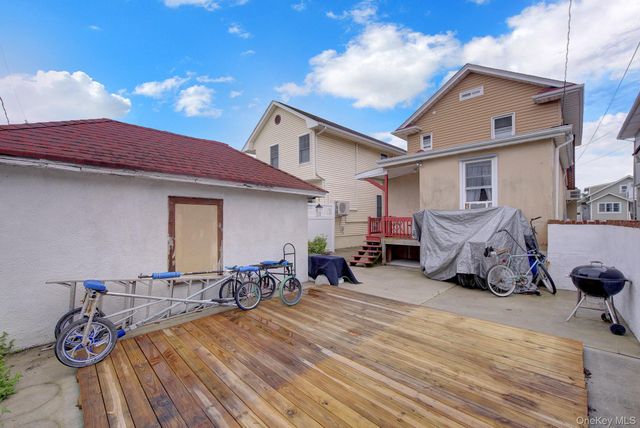 339 W Fulton Street, Long Beach, NY 11561