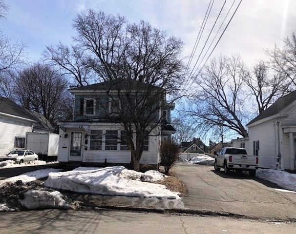 81 Fourth Avenue, Lowell, MA 01854
