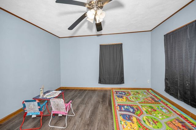 81 Fourth Avenue, Lowell, MA 01854