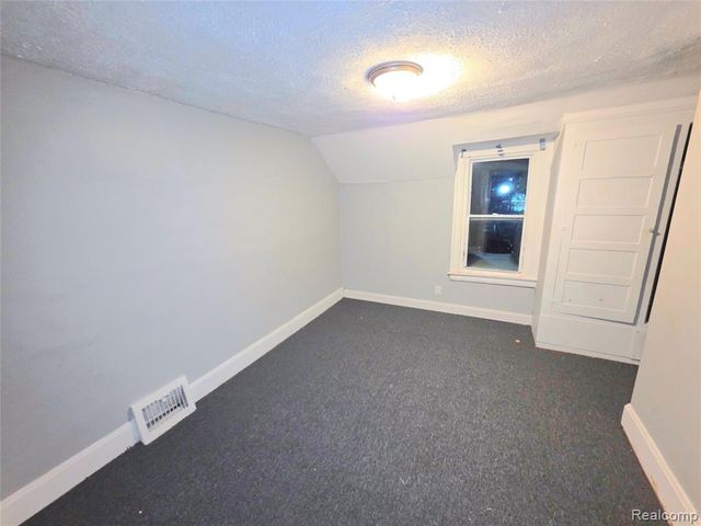 15384 Kentucky Street, Detroit, MI 48238