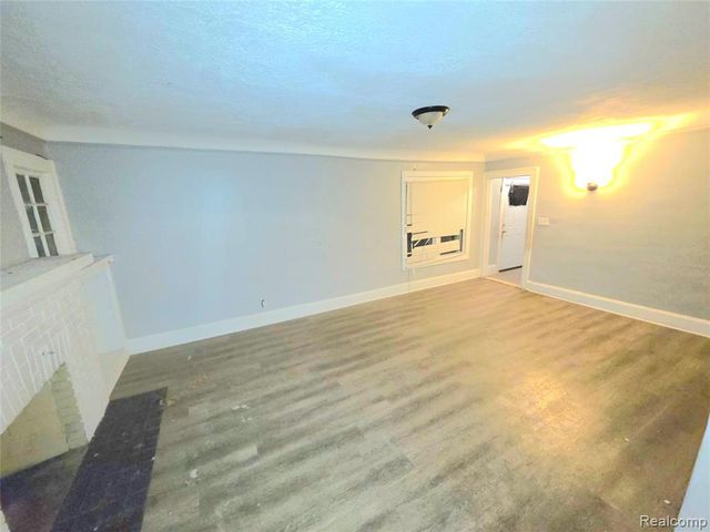 15384 Kentucky Street, Detroit, MI 48238