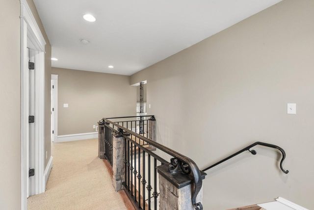 2237 Washington AVENUE, Cedarburg, WI 53012