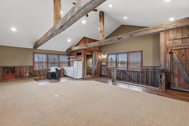 2237 Washington AVENUE, Cedarburg, WI 53012