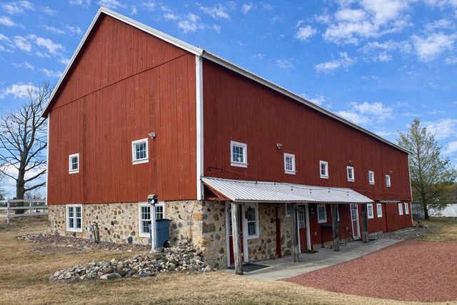 2237 Washington AVENUE, Cedarburg, WI 53012