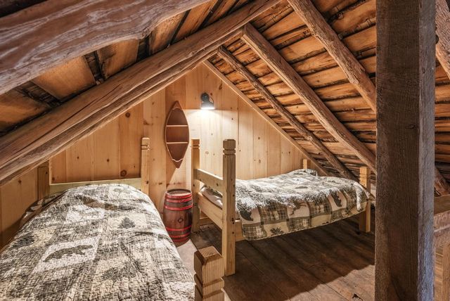 2237 Washington AVENUE, Cedarburg, WI 53012