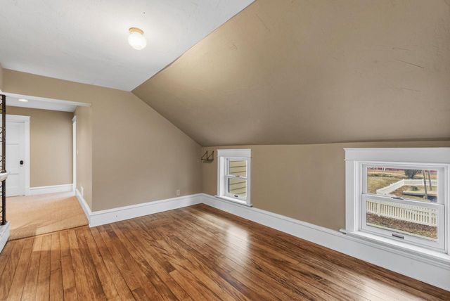 2237 Washington AVENUE, Cedarburg, WI 53012