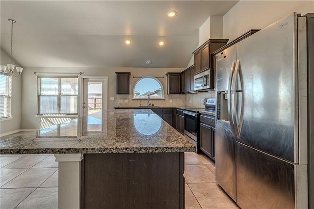 9514 English Oak Dr, Corpus Christi, TX 78410