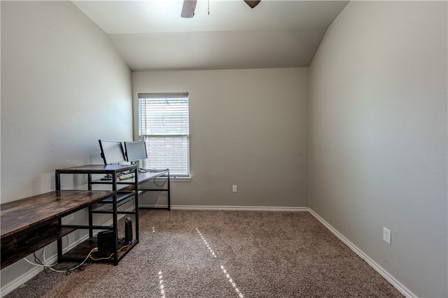 9514 English Oak Dr, Corpus Christi, TX 78410