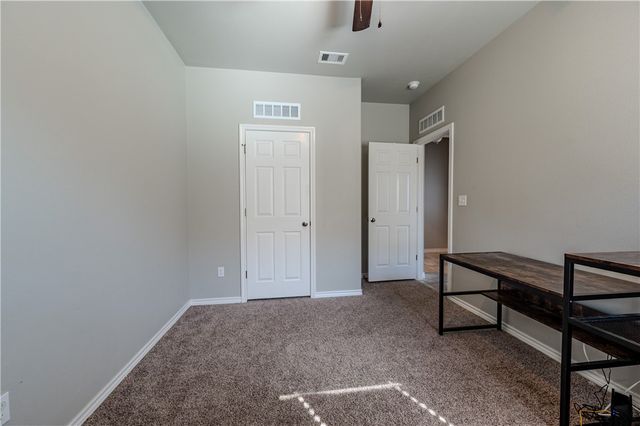 9514 English Oak Dr, Corpus Christi, TX 78410