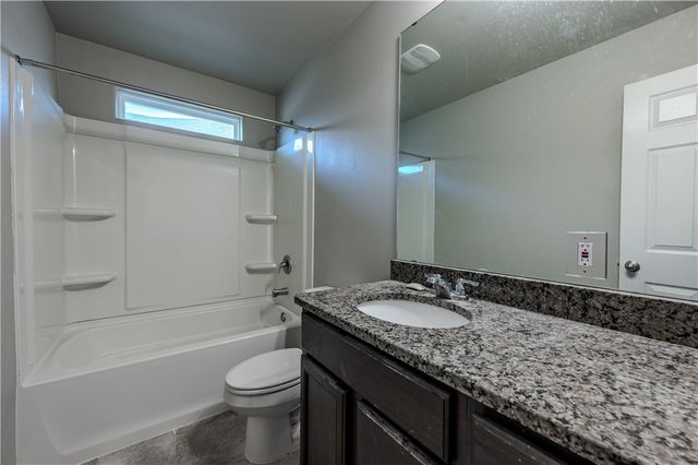 9514 English Oak Dr, Corpus Christi, TX 78410