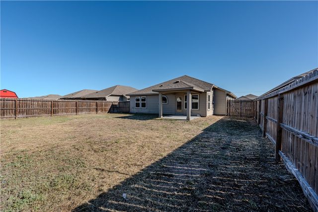 9514 English Oak Dr, Corpus Christi, TX 78410