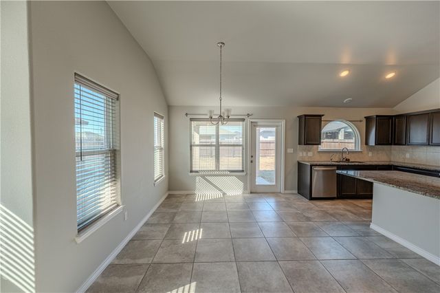 9514 English Oak Dr, Corpus Christi, TX 78410