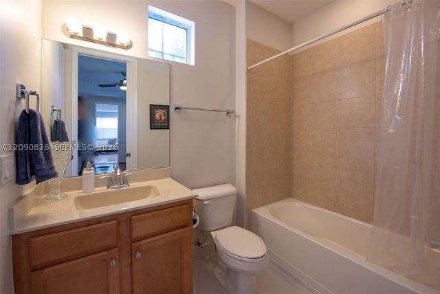 12410 NW 33rd St, Sunrise, FL 33323