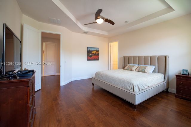 12410 NW 33rd St, Sunrise, FL 33323