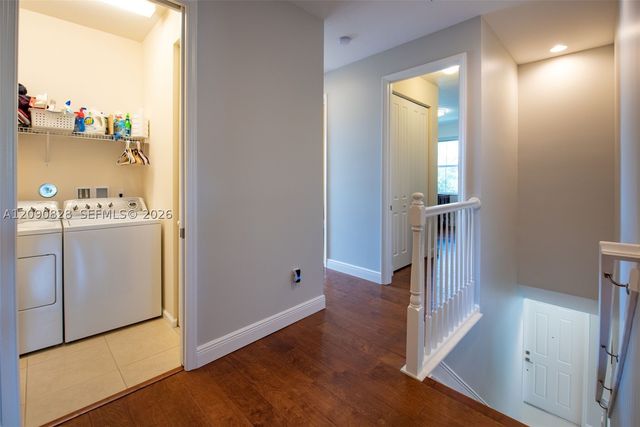 12410 NW 33rd St, Sunrise, FL 33323