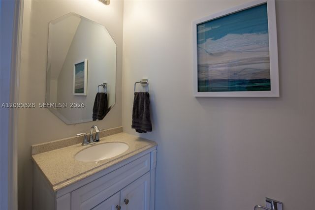 12410 NW 33rd St, Sunrise, FL 33323