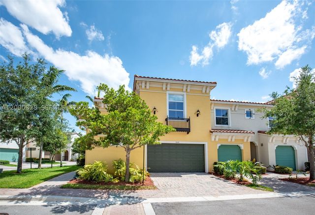 12410 NW 33rd St, Sunrise, FL 33323