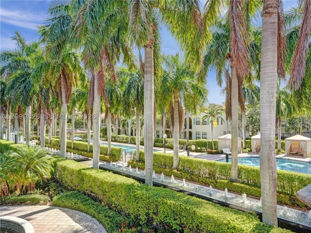 12410 NW 33rd St, Sunrise, FL 33323