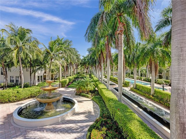 12410 NW 33rd St, Sunrise, FL 33323