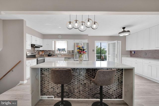 1423 HALLOWELL LN, New Windsor, MD 21776