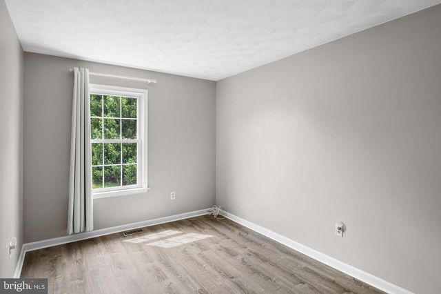 1423 HALLOWELL LN, New Windsor, MD 21776