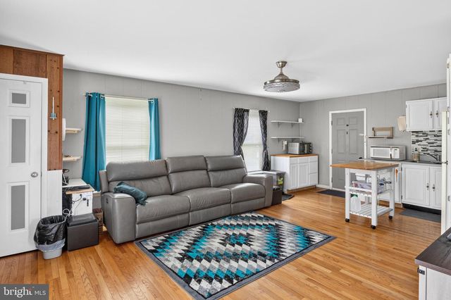 1423 HALLOWELL LN, New Windsor, MD 21776