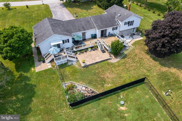 1423 HALLOWELL LN, New Windsor, MD 21776