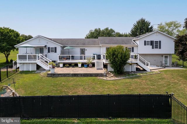 1423 HALLOWELL LN, New Windsor, MD 21776