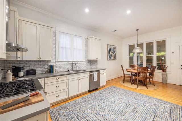 989 Amsterdam NE Avenue, Atlanta, GA 30306