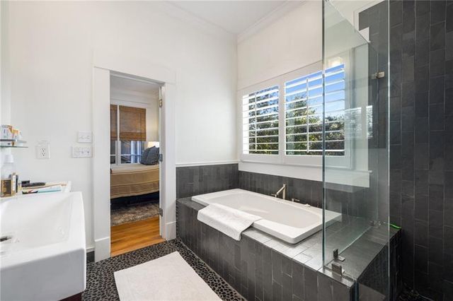 989 Amsterdam NE Avenue, Atlanta, GA 30306